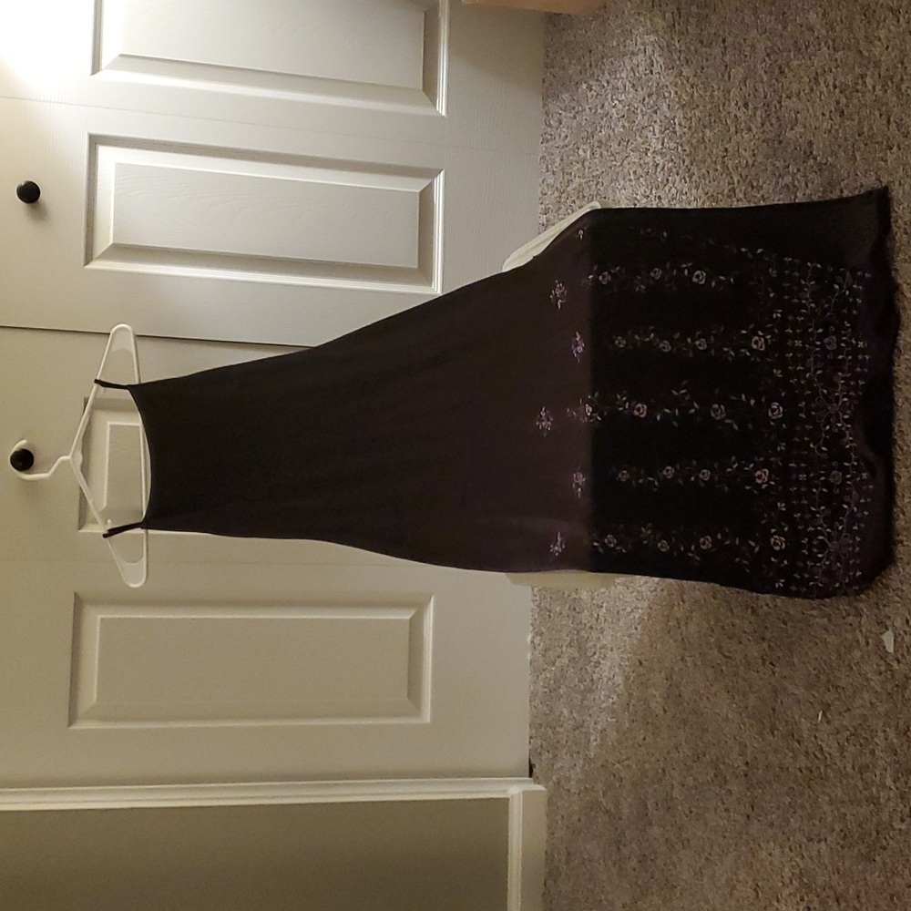 Status collection dress